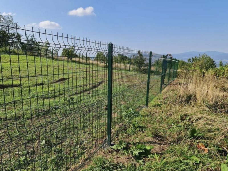 Žica- žičane i panelne ograde, veštačka trava