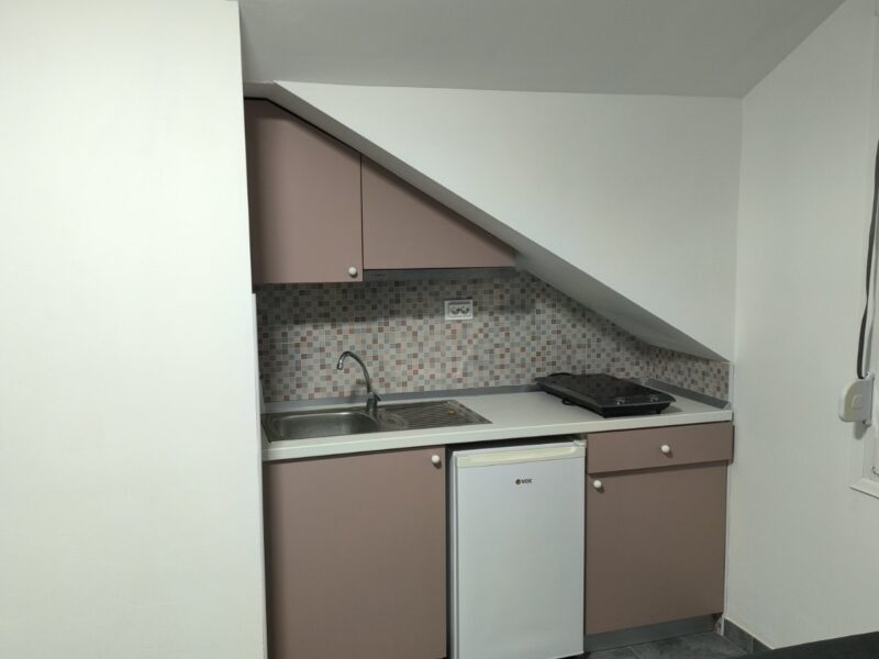 Izdajem apartmane u Kumboru