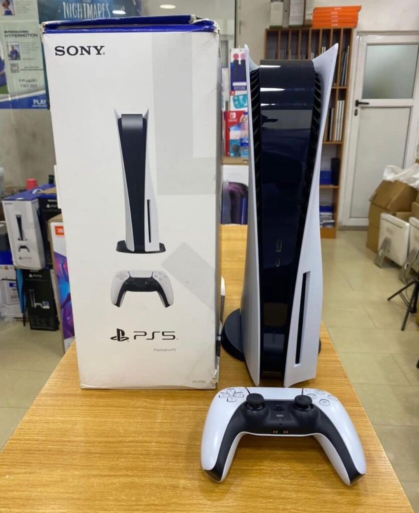 AKCIJA S POPUSTOM!! OPEN BOX PLAYSTATION 5 s 2 kontrolera