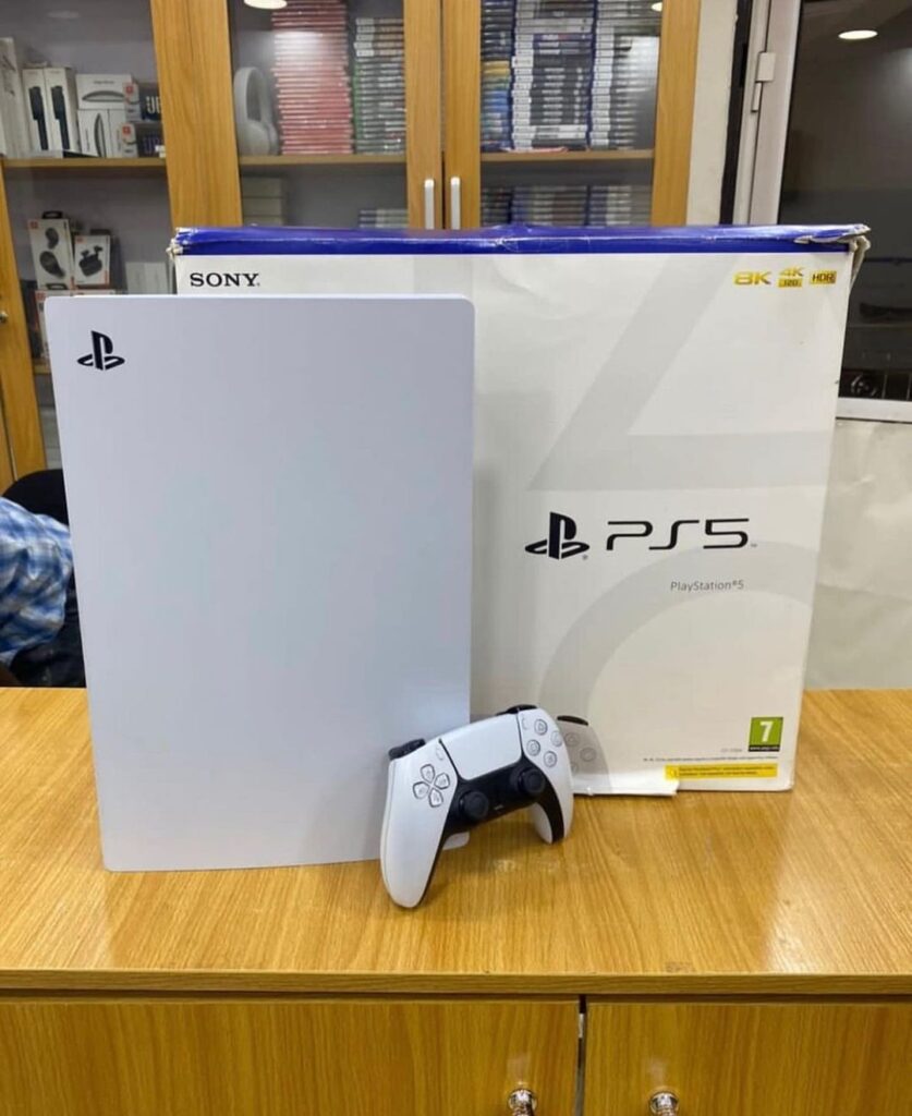 AKCIJA S POPUSTOM!! OPEN BOX PLAYSTATION 5 s 2 kontrolera
