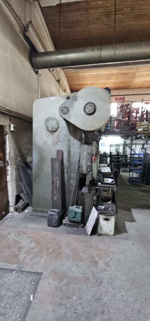 Kombinovane makaze i apkant presa 2500mm