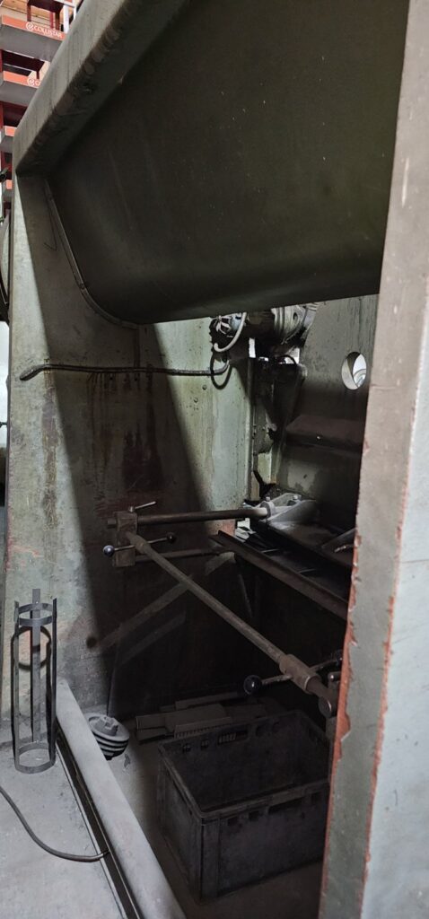 Kombinovane makaze i apkant presa 2500mm