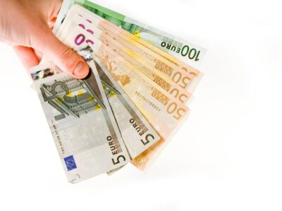 Kontaktirajte me za svoj kredit danas