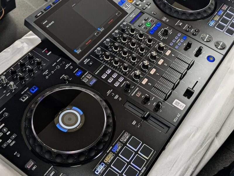 AlphaTheta XDJ-AZ, AlphaTheta OMNIS-DUO, Pioneer OPUS-QUAD, Pioneer XDJ-RX3, Pioneer XDJ-XZ, Pioneer DDJ-FLX10, Pioneer DDJ-REV7, Pioneer CDJ-3000, Pioneer DJM-A9, AlphaTheta Euphonia , Pioneer CDJ-2000NXS2, Pioneer DJM-900NXS2, Pioneer DJM-V10-LF
