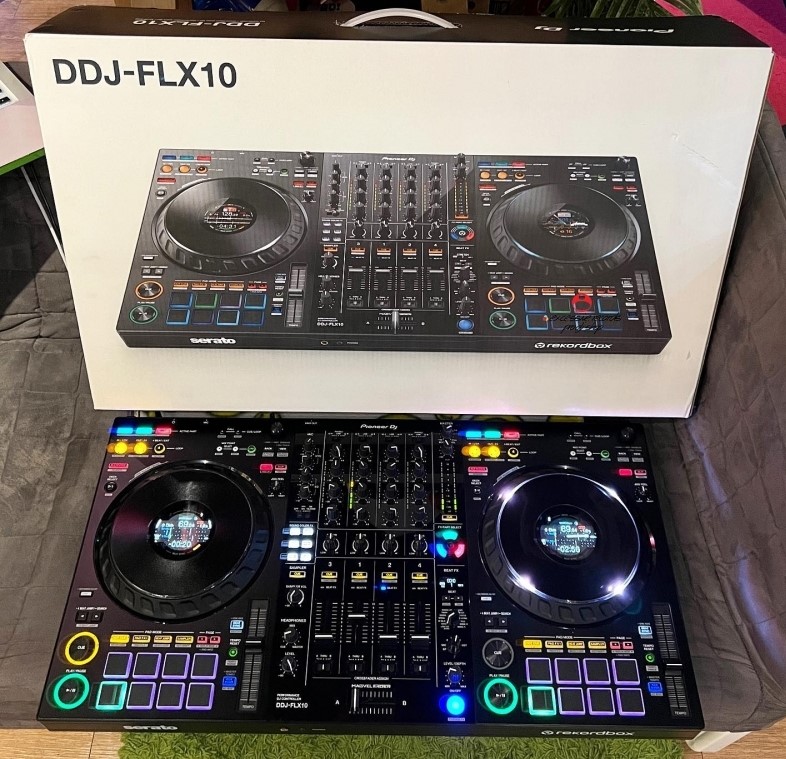 AlphaTheta XDJ-AZ, AlphaTheta OMNIS-DUO, Pioneer OPUS-QUAD, Pioneer XDJ-RX3, Pioneer XDJ-XZ, Pioneer DDJ-FLX10, Pioneer DDJ-REV7, Pioneer CDJ-3000, Pioneer DJM-A9, AlphaTheta Euphonia , Pioneer CDJ-2000NXS2, Pioneer DJM-900NXS2, Pioneer DJM-V10-LF