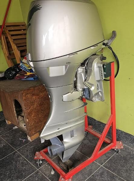 Motor za gliser Honda