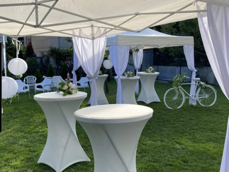 Iznajmljivanje barskih stolova i paviljona Subotica
