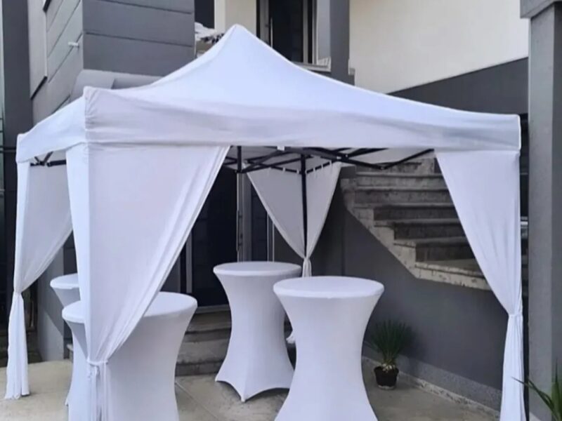Iznajmljivanje barskih stolova i paviljona Subotica