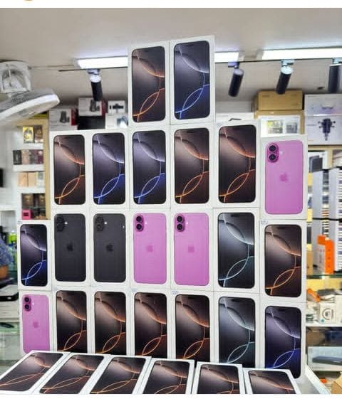 Novi Samsung Galaksi S25 Ultra, Epl Ajfon 16 Pro Maks