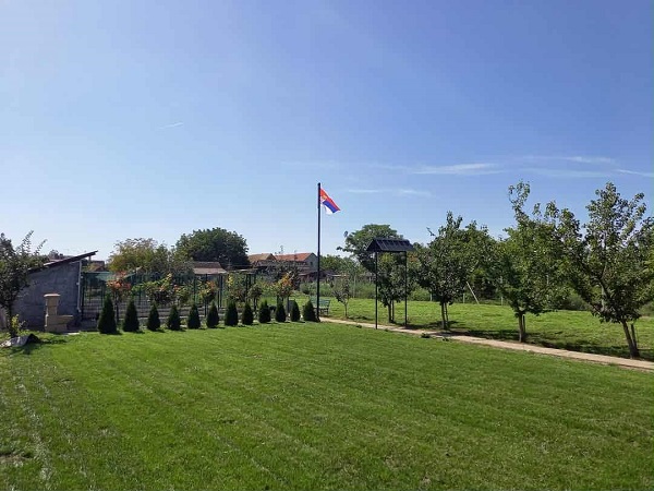 Kuća u Deču, opstina Pećinci