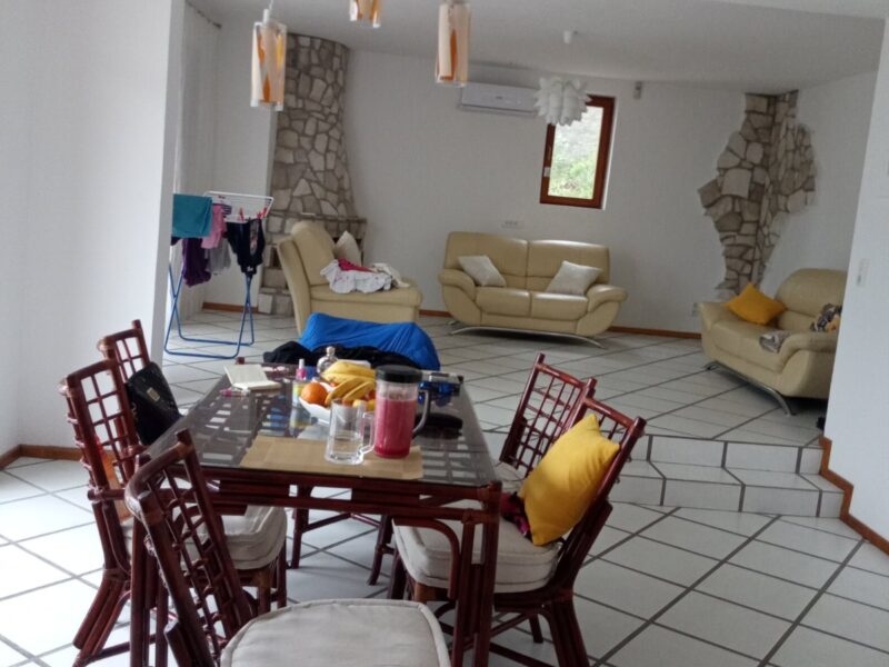 Odlicna kuca na Policama, Trebinje