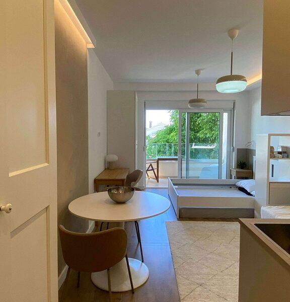 Nov apartman sa pogledom na more 30m2-Buljarica