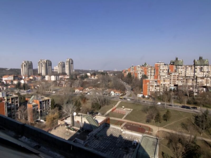 Banjica Bulevar oslobođenja Dupleks četvorosoban stan sa 3 terase