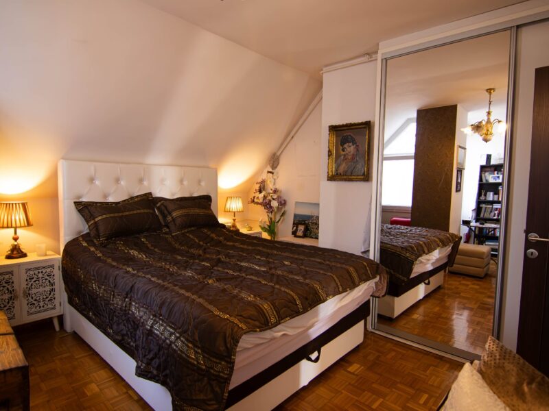 Banjica Bulevar oslobođenja Dupleks četvorosoban stan sa 3 terase