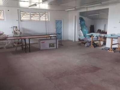 Izdajem magacinsko-poslovni prostor