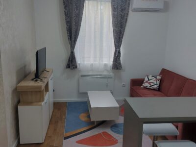 Zvezdara, prodajem jednoiposoban stan