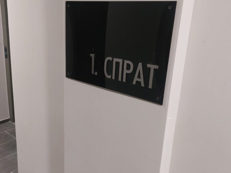 Zvezdara, prodajem jednoiposoban stan