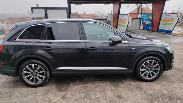 Audi Q7 4x4 S-Line 2015 – TOP OPREMA