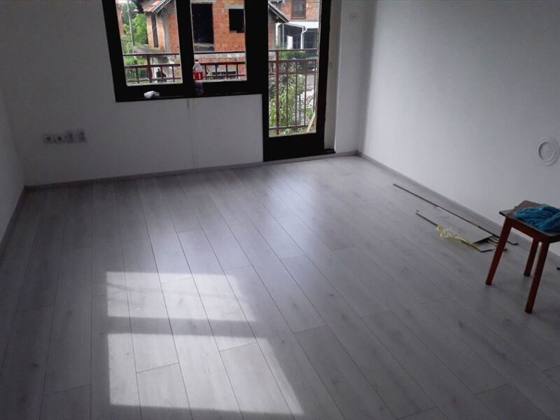 Postavljanje laminata