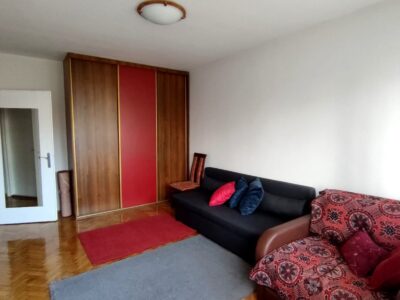 Izdajem dvosoban stan, Novi Beograd, Otona Župančića 50 m2