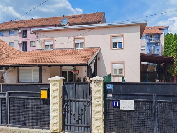 Prelepa moderna kuca, Beograd