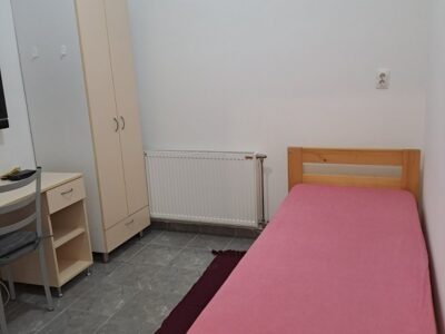Zemun, Nova Galenika, izdajem sobu